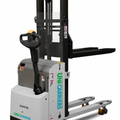 Compact pedestrian stacker with double-pallet handling PSD