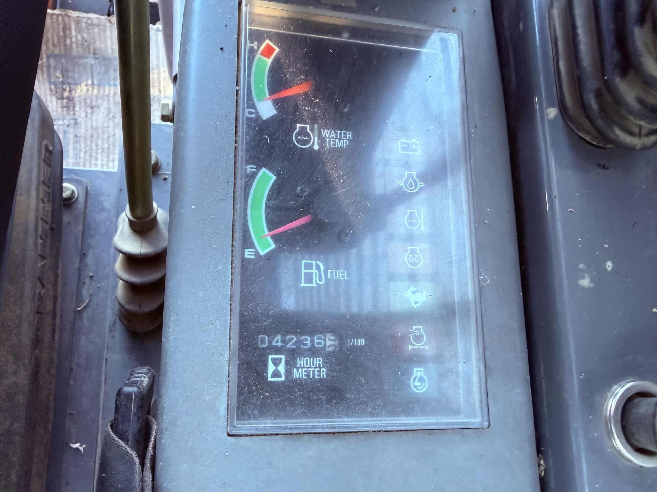 Mini-pelle hydraulique TAKEUCHI TB153FRA – Image 8