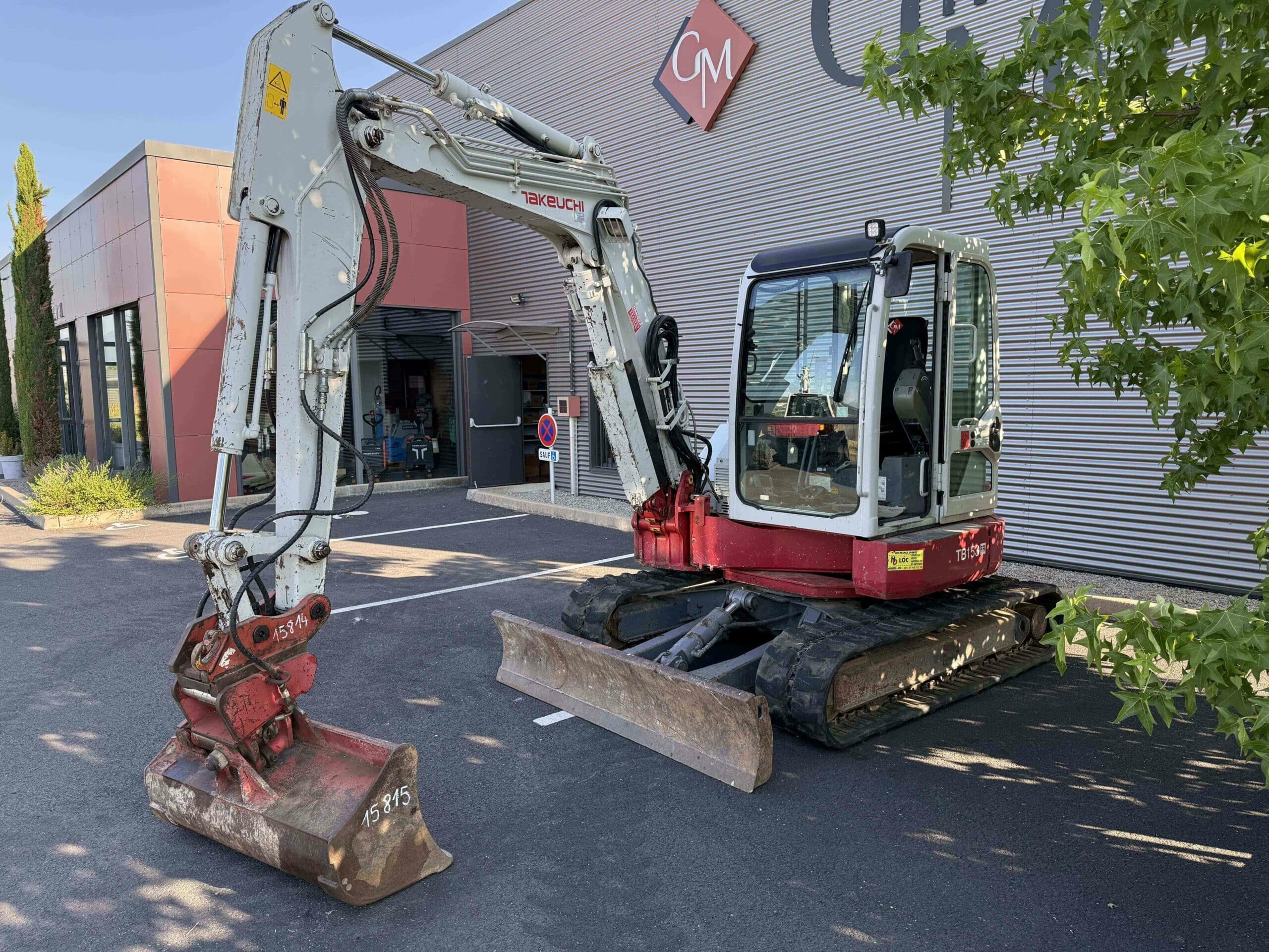 Mini-pelle hydraulique TAKEUCHI TB153FRA – Image 3